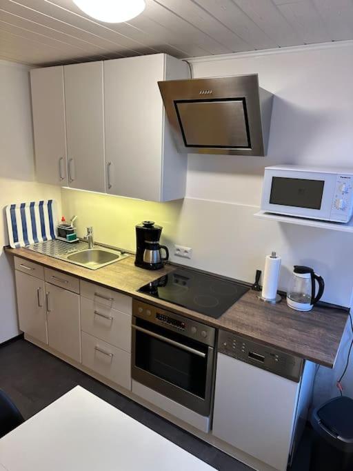Gemuetliche Wohnung Naehe Alsfeld - Parkplatz 外观 照片